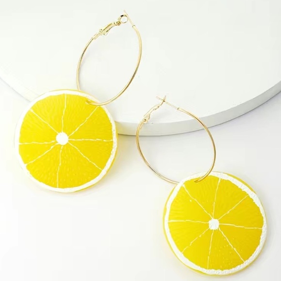 ๐ NWT- Lemon Slice Dangle Earrings in 14k Gold Overlay ๐ - Picture 2 of 4